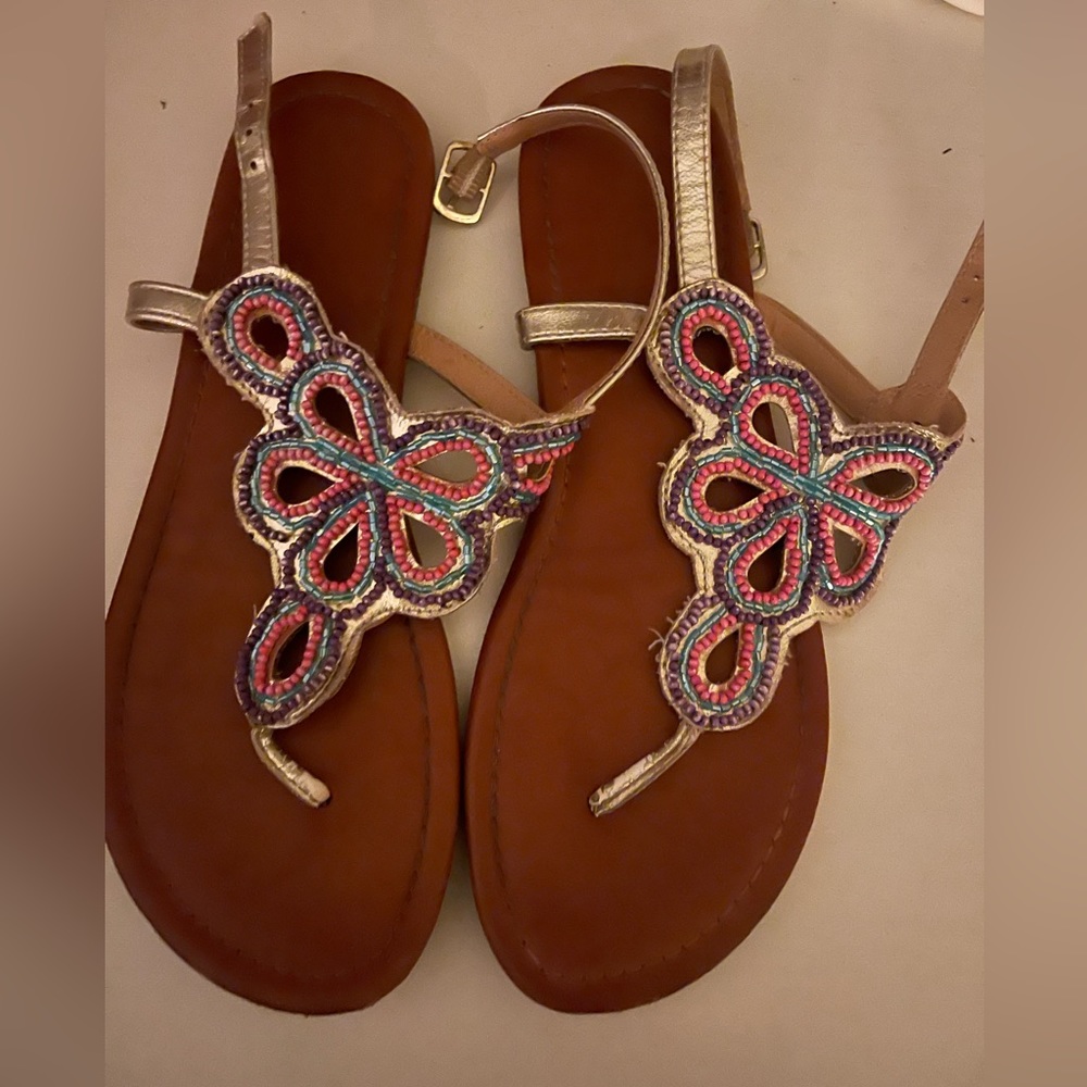 Girls sparkly beaded sandals. Silver pink blue. Big girls 4. Good condition